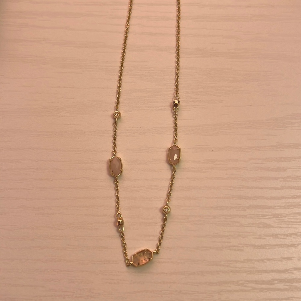 Kendra Scott Emilie Three Stone Necklace